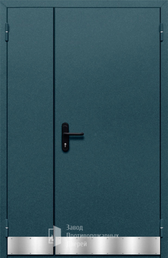 Фото двери «Полуторная с отбойником №33» в Кубинке