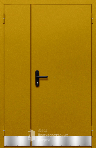 Фото двери «Полуторная с отбойником №27» в Кубинке
